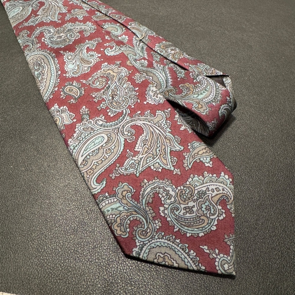 Ferrell Reed Tie Mens Burgundy 100% Silk Paisley Floral England Preppy Nordstrom